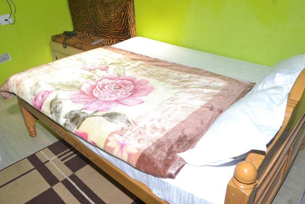 Hotel Sukh Sagar Inn Deoghar Værelse billede